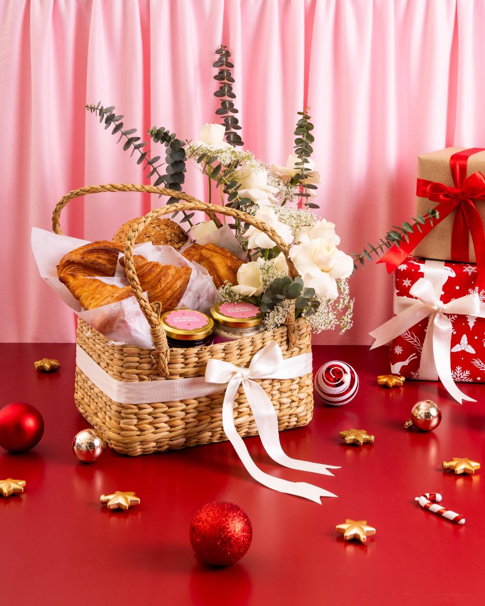 Christmas Cravings Picnic Basket