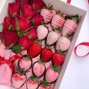 The Rose Affair-Strawberry-chocolate-rose-hamper