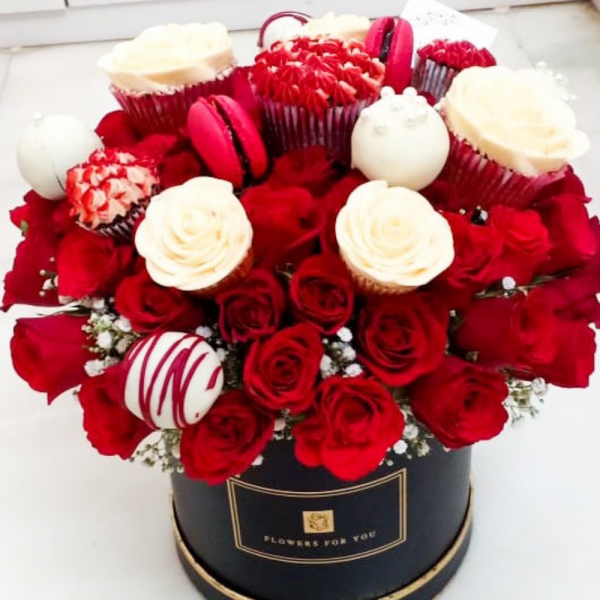 Premium-baked-bouquet-hamper