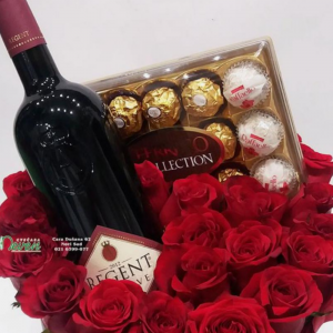 The wine lover- Chocolate-rose-hamper