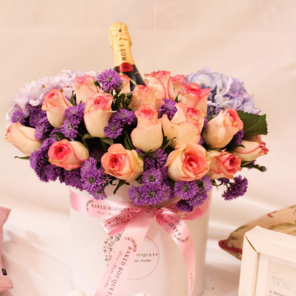 The premium moet bouquet- Fresh-flowers-bouquet