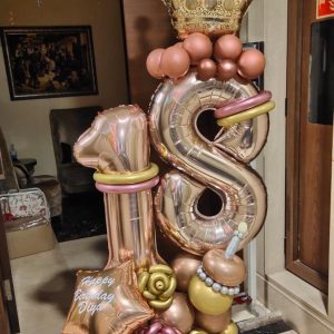 Crown-balloon bouquets